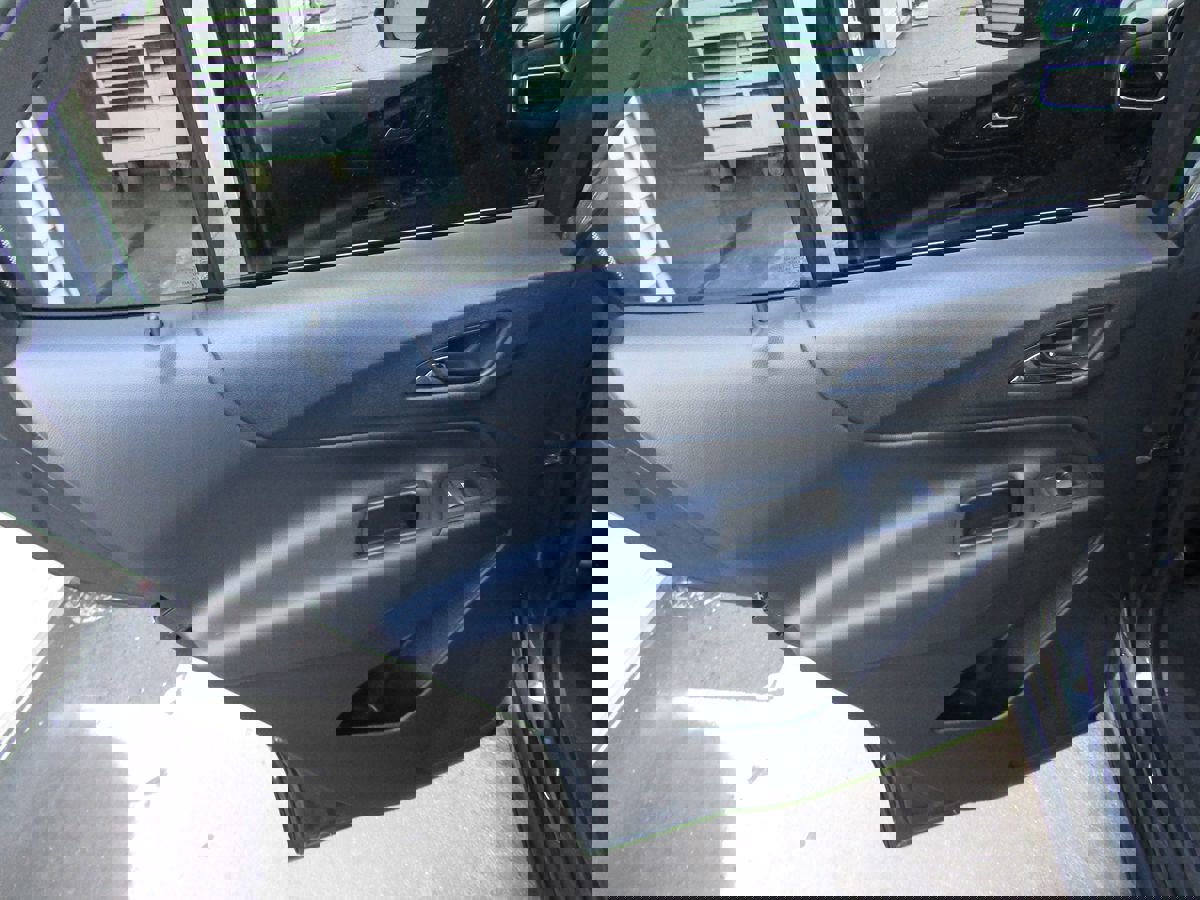 Used 2023 Chevrolet Equinox LT image 28