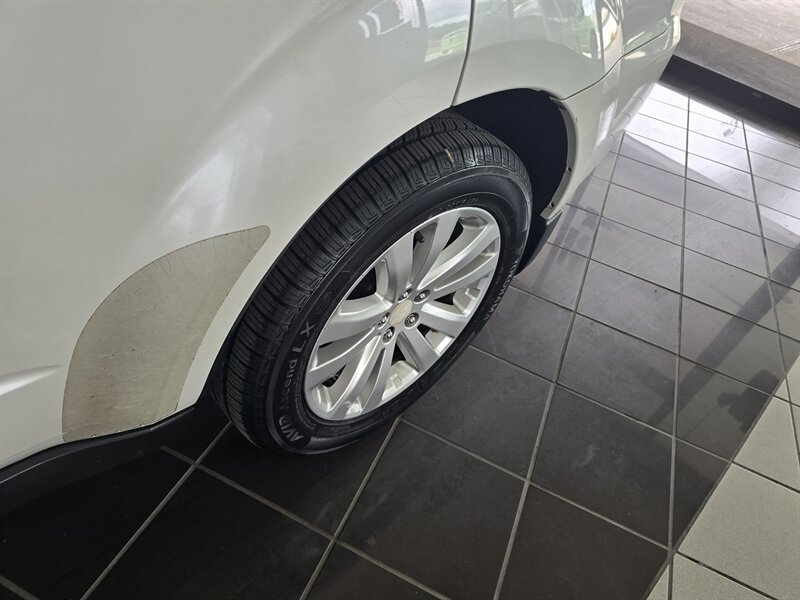 Used 2012 Subaru Forester 2.5X Touring AWD/4WD image 35
