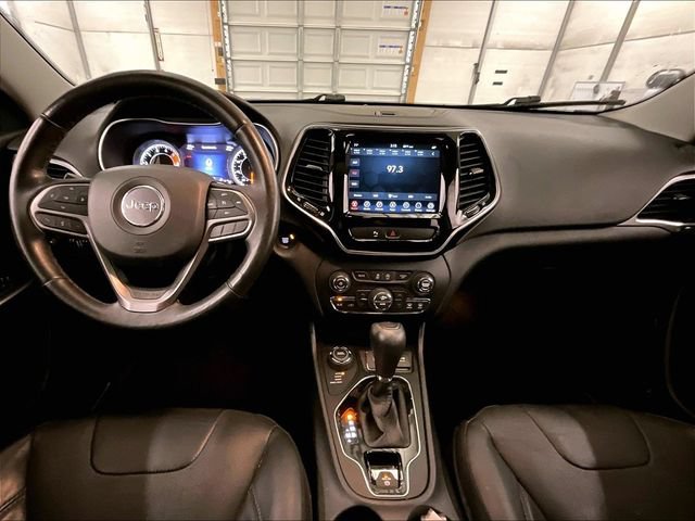 Used 2020 Jeep Cherokee Limited AWD/4WD image 14