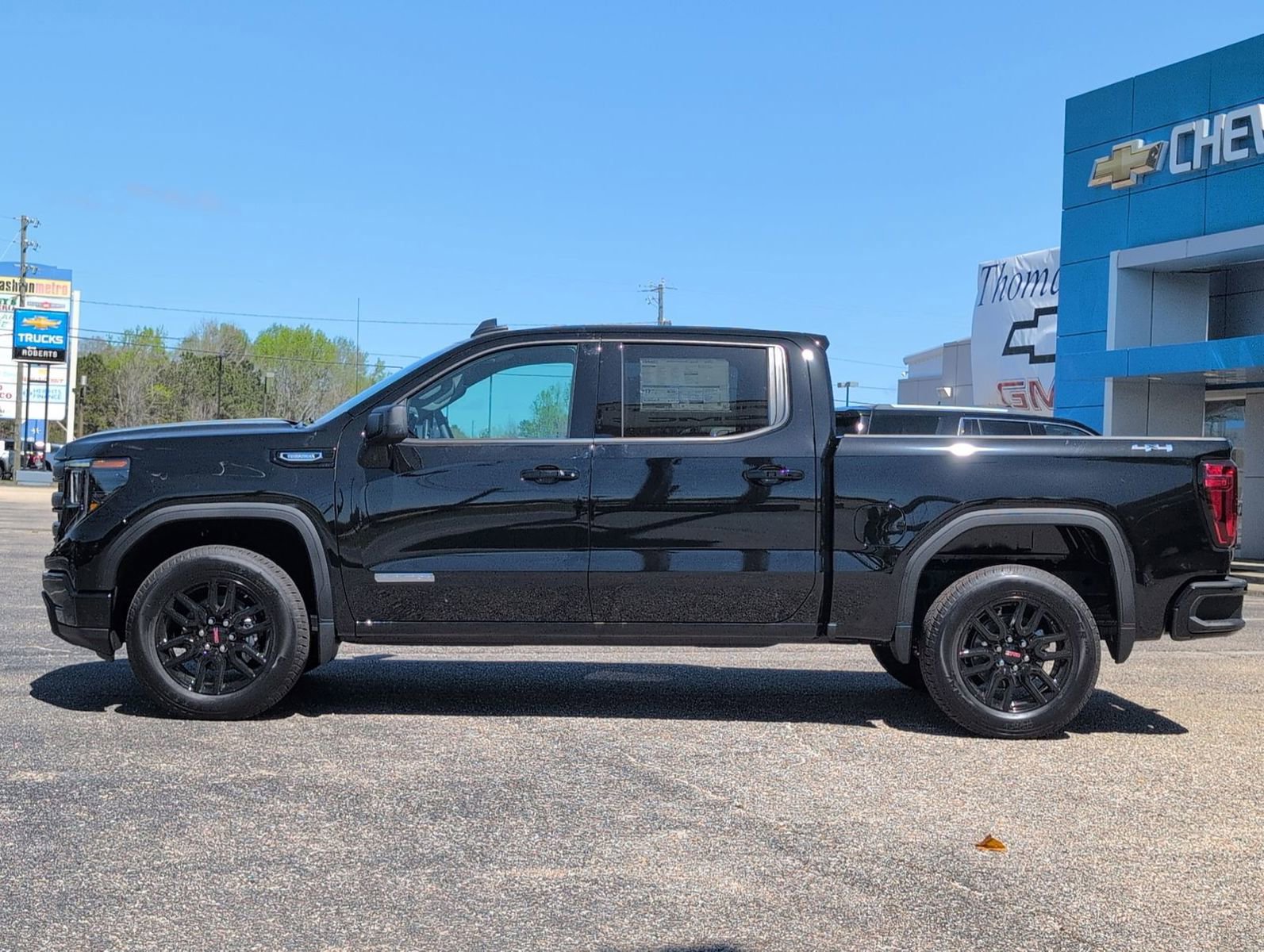 New 2026 GMC Sierra 1500 Elevation image 2