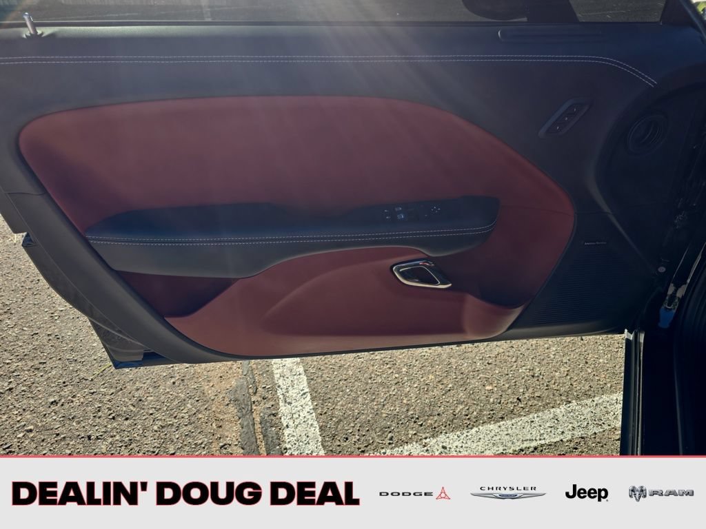 Used 2023 Dodge Challenger SRT Hellcat RWD image 11