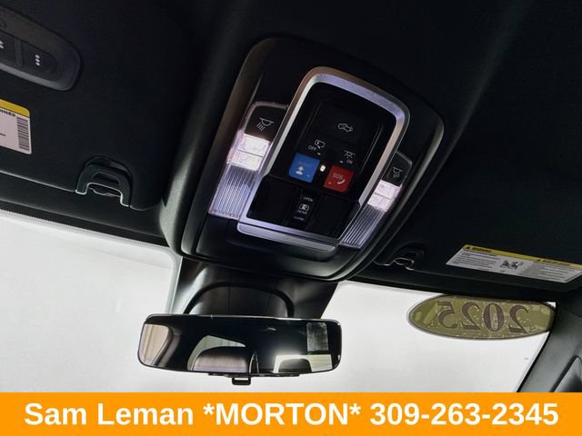 Used 2025 RAM 3500 Limited AWD/4WD image 38