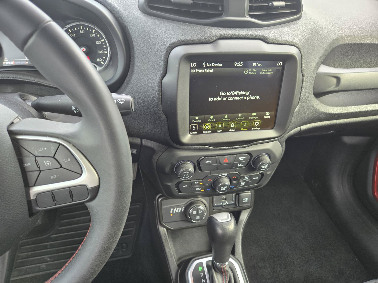 Used 2023 Jeep Renegade Trailhawk AWD/4WD image 21