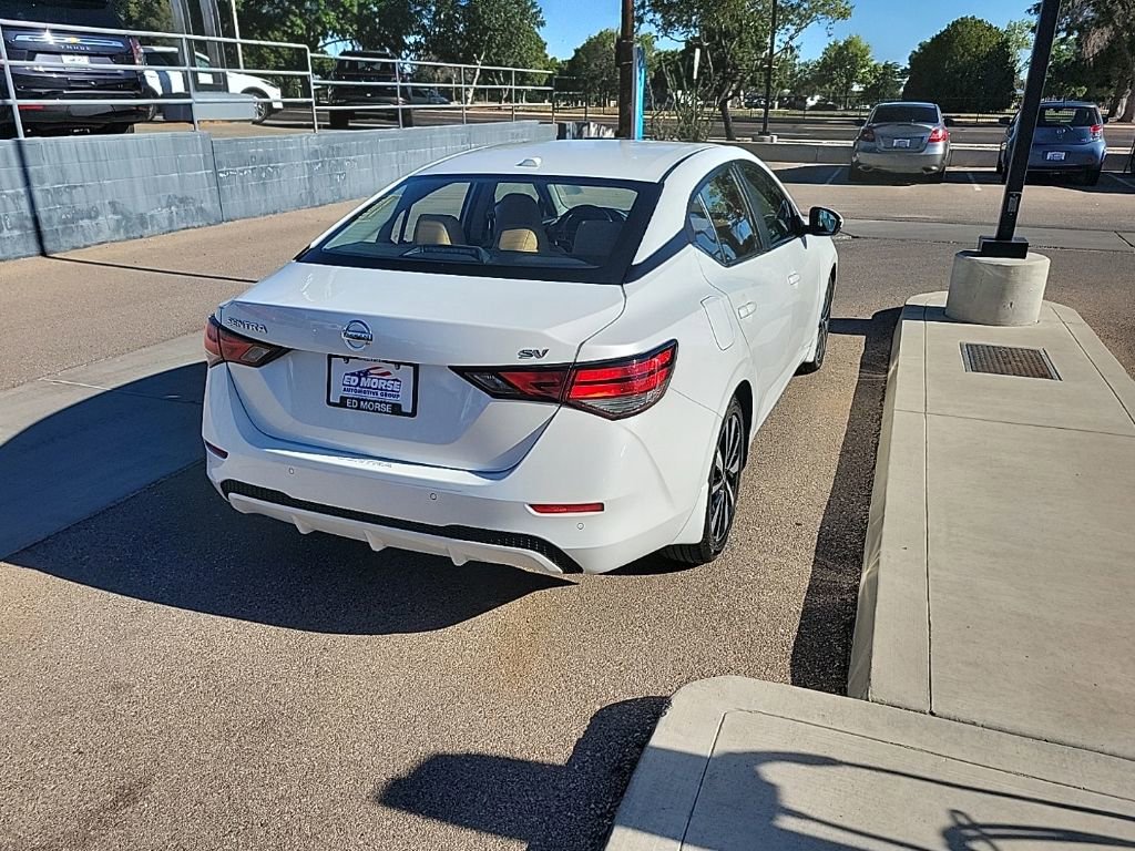 Used 2023 Nissan Sentra SV w/ SV Premium Package FWD image 7