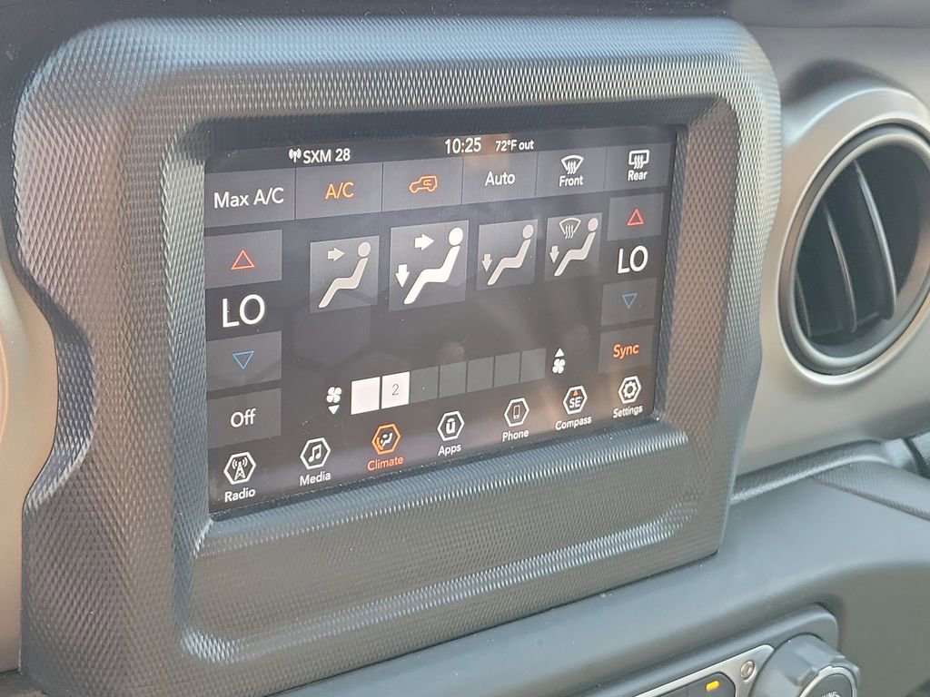 Used 2020 Jeep Wrangler Unlimited Sport AWD/4WD image 32