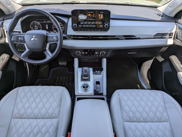Used 2023 Mitsubishi Outlander SEL AWD/4WD image 19