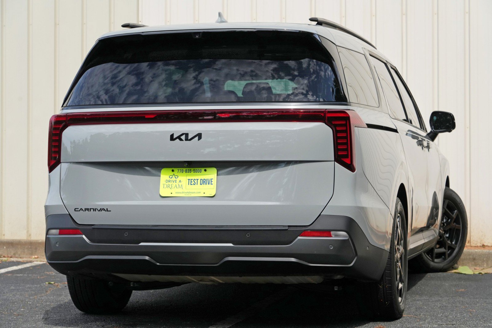 Used 2025 Kia Carnival SX Prestige FWD image 5