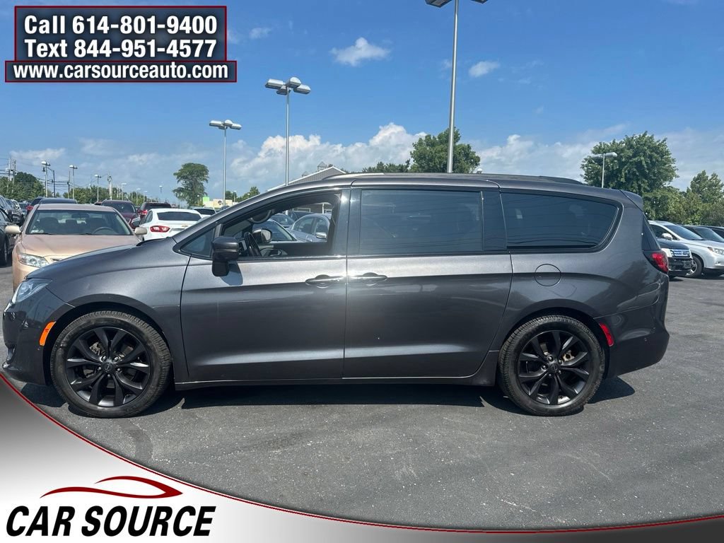 Used 2019 Chrysler Pacifica Limited w/ Advanced Safetytec Group FWD image 4