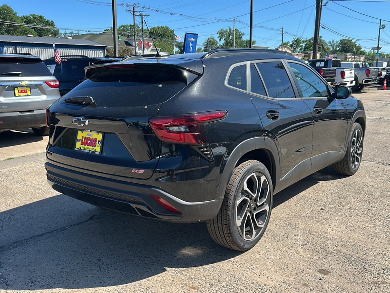 New 2026 Chevrolet Trax RS w/ Sunroof Package FWD image 8