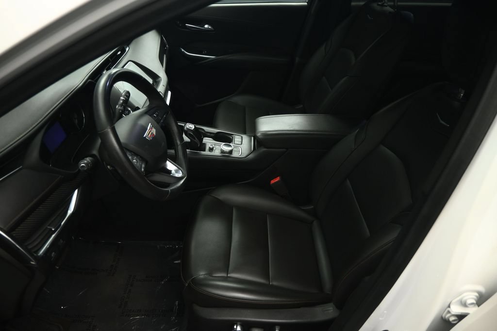 Used 2019 Cadillac XT4 Sport w/ Cold Weather Package FWD image 49