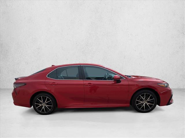 Used 2021 Toyota Camry SE FWD image 4