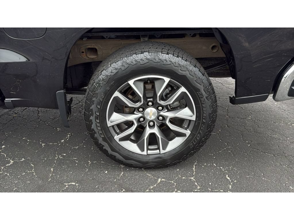 Used 2024 Chevrolet Silverado 1500 LT AWD/4WD image 12