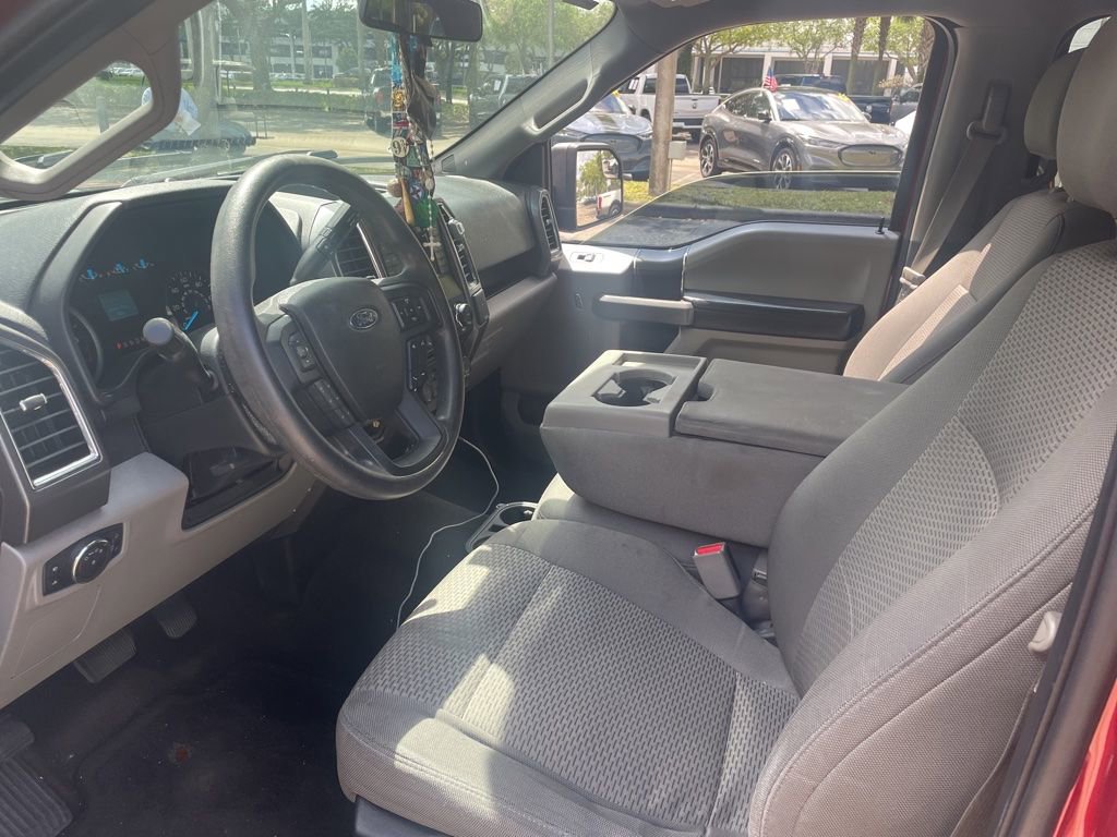 Used 2015 Ford F150 XLT image 3