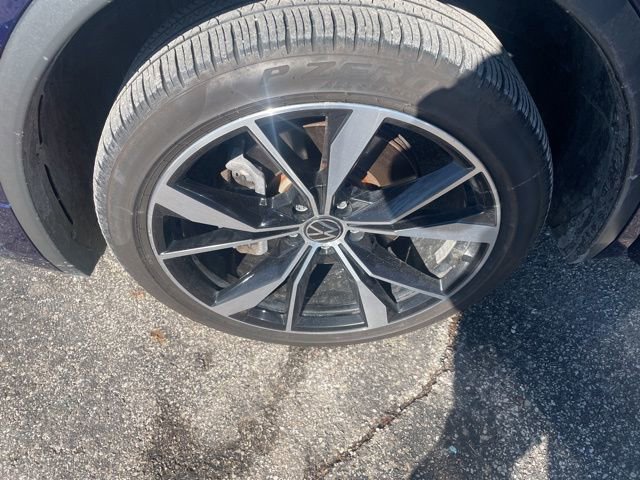 Used 2022 Volkswagen Tiguan SEL R-Line image 24