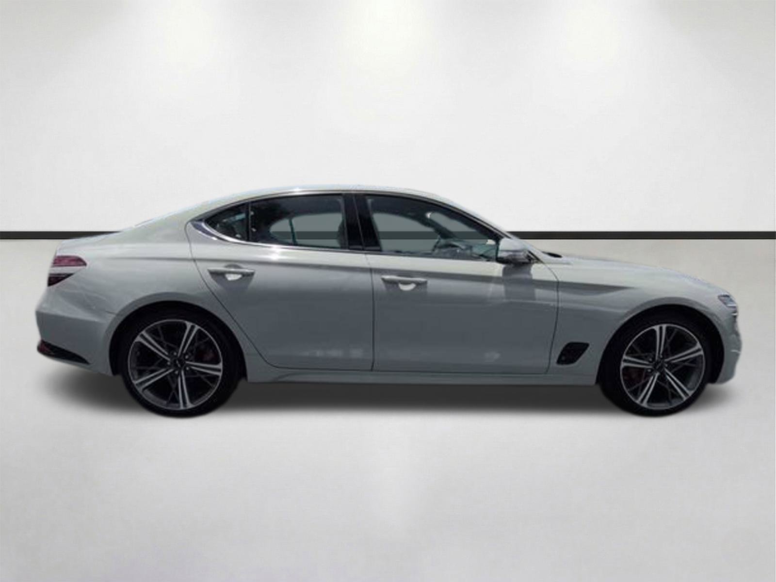 Used 2025 Genesis G70 3.3T Advanced AWD/4WD image 4