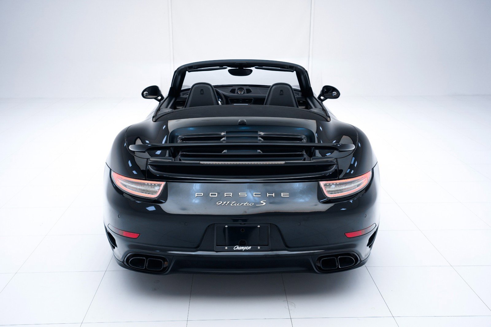 Certified 2015 Porsche 911 Turbo S AWD/4WD image 10