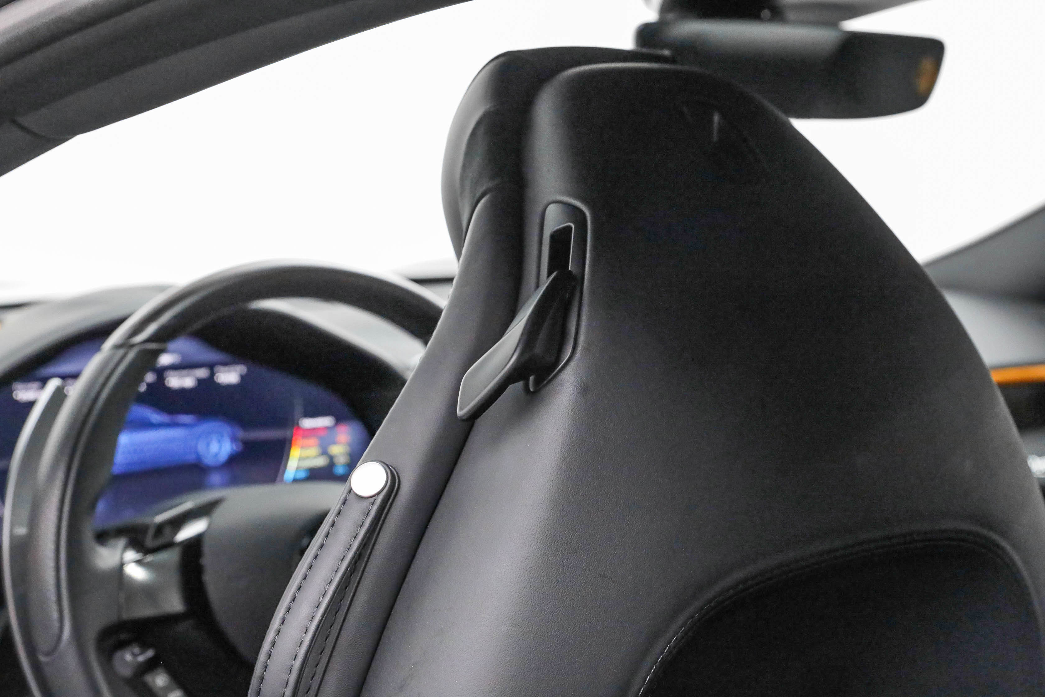 Certified 2022 Ferrari Roma image 38