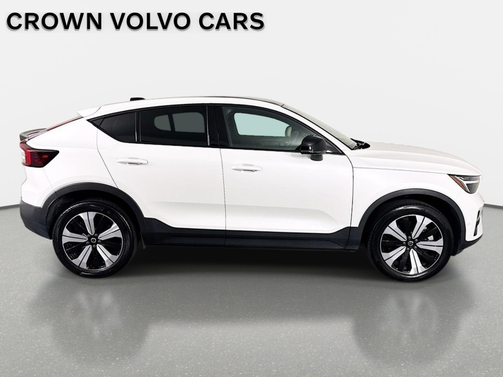 Used 2023 Volvo C40 P8 Recharge Plus AWD/4WD image 4