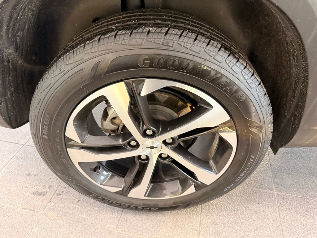 Used 2024 Chevrolet Trax RS w/ Driver Confidence Package image 38