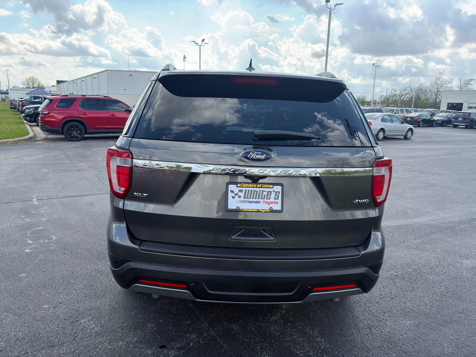 Used 2019 Ford Explorer XLT w/ Equipment Group 202A AWD/4WD image 5