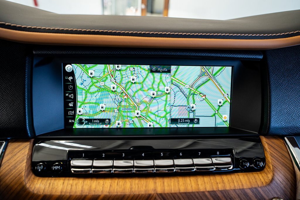 Used 2023 Rolls-Royce Cullinan w/ Cullinan Package image 50