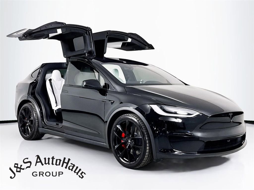 Used 2026 Tesla Model X Plaid image 1