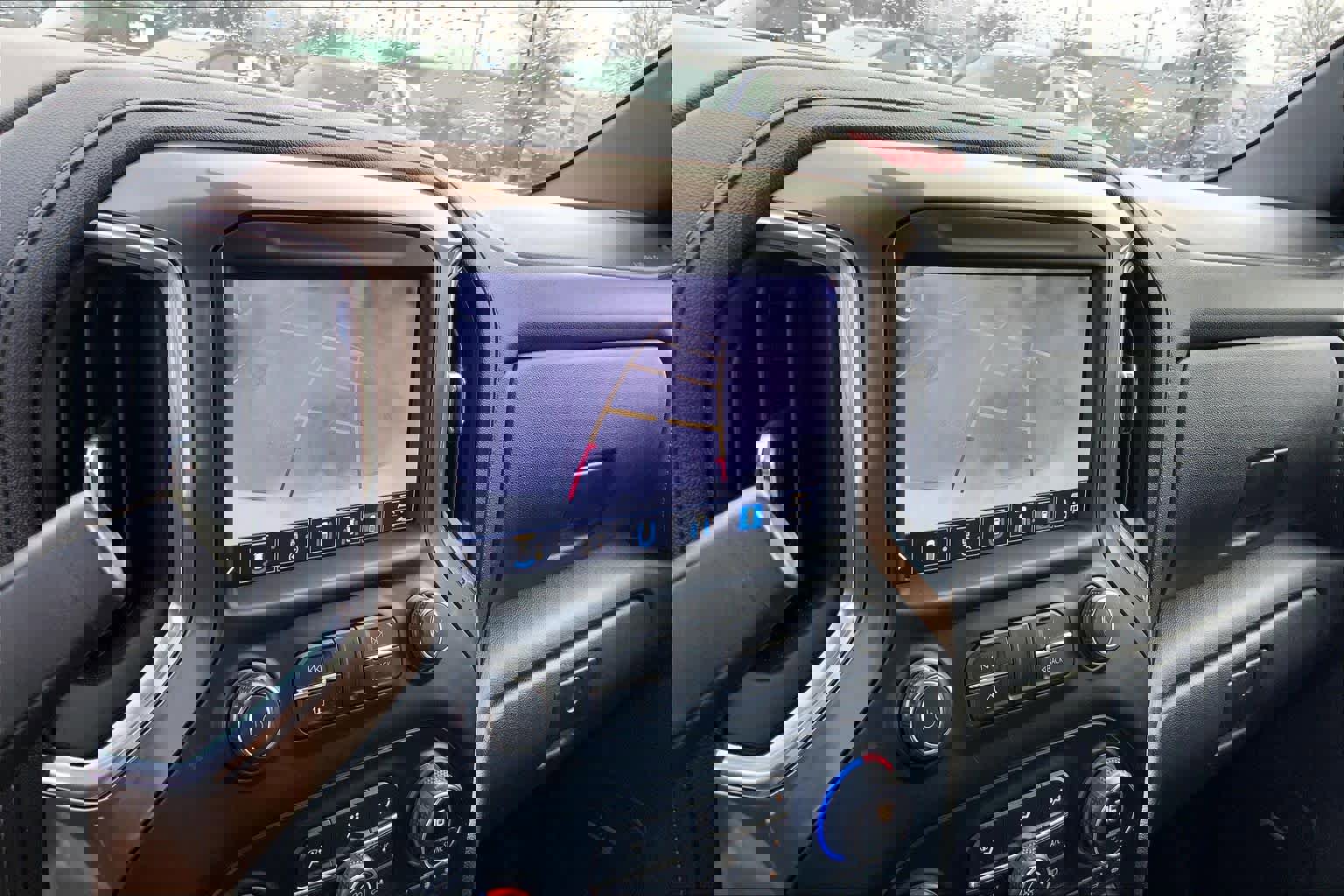 Used 2020 Chevrolet Silverado 1500 High Country w/ Technology Package image 28