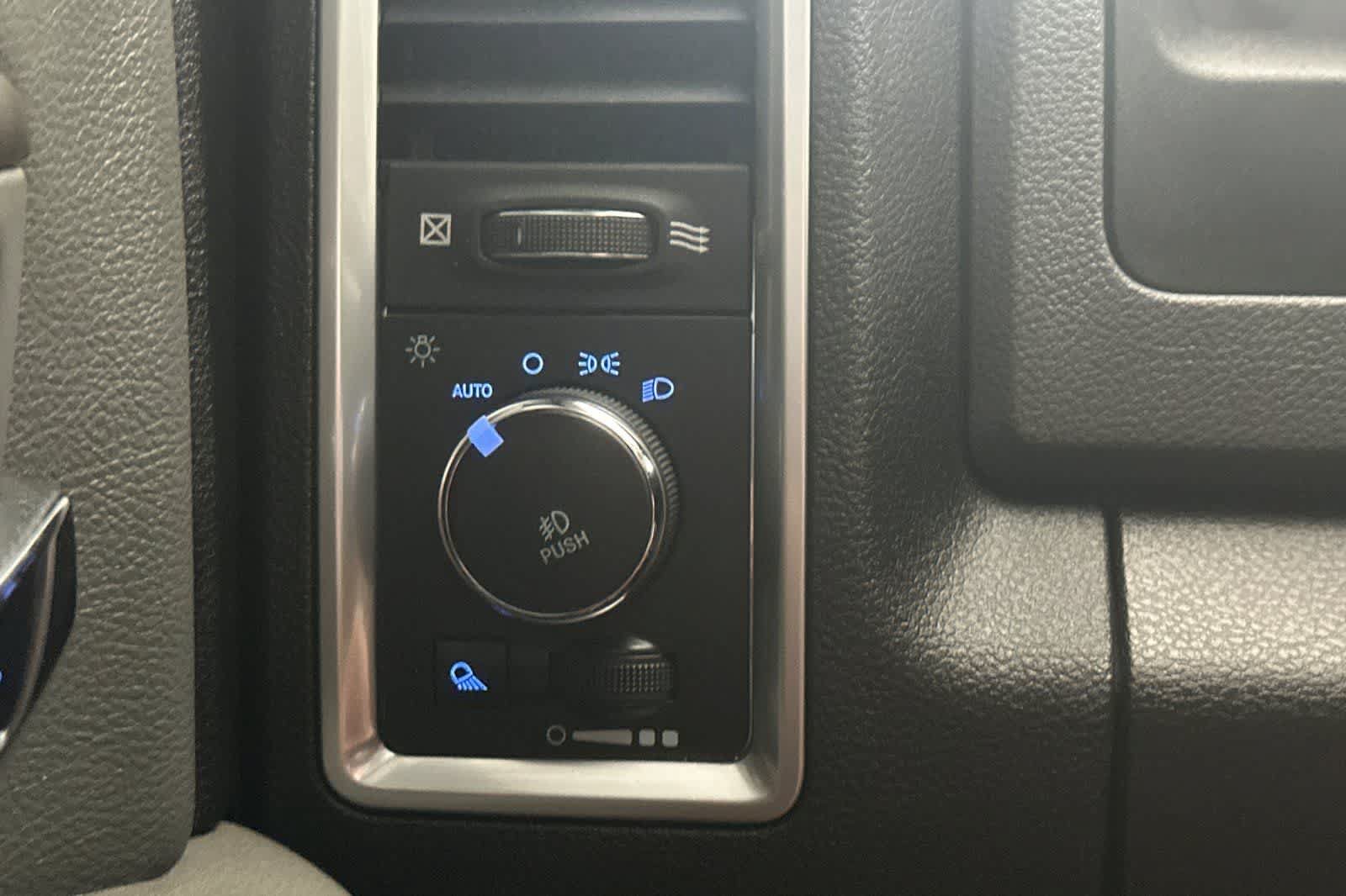 Used 2019 RAM 1500 Warlock w/ Electronics Group AWD/4WD image 31