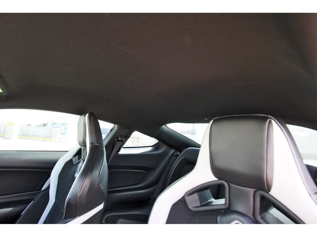 Used 2021 Ford Mustang Shelby GT500 w/ Technology Package image 28