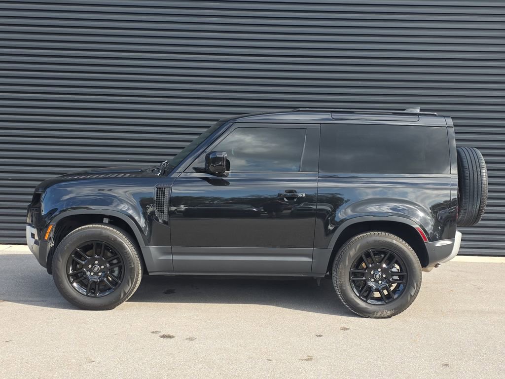 Used 2024 Land Rover Defender 90 S image 2