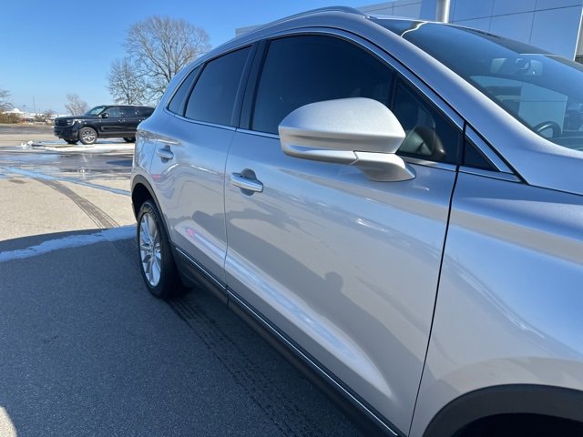 Used 2019 Lincoln MKC Premiere image 6