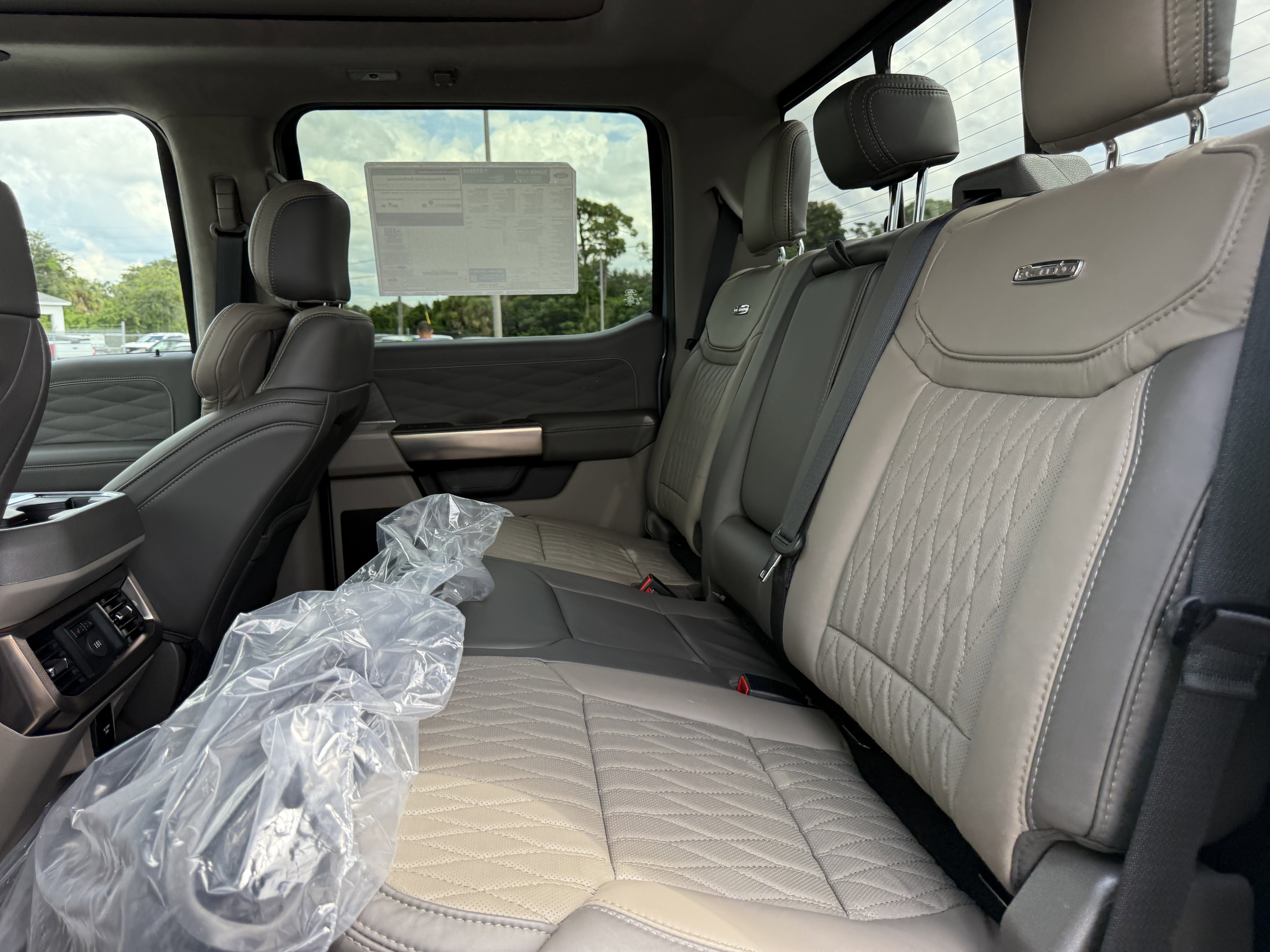 New 2026 Ford F350 Platinum w/ Platinum Plus Package image 16