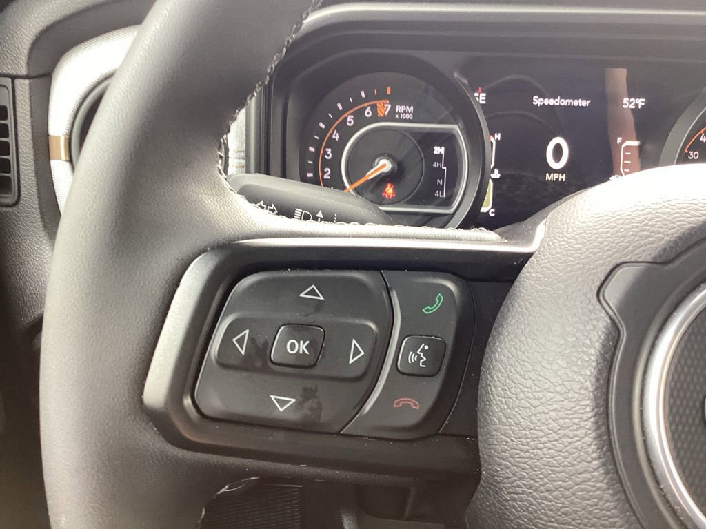 Used 2025 Jeep Gladiator Willys image 37