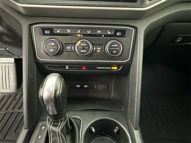 Used 2021 Volkswagen Atlas SE image 32