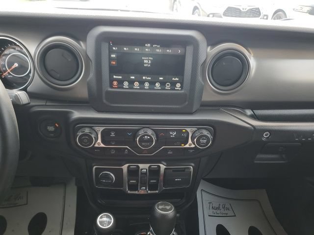 Used 2022 Jeep Wrangler Unlimited Sport AWD/4WD image 21