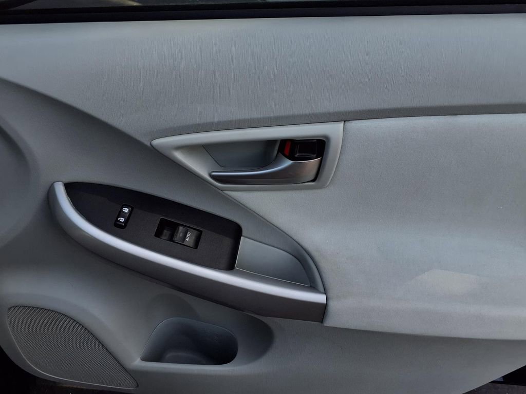 Used 2012 Toyota Prius Three FWD image 24