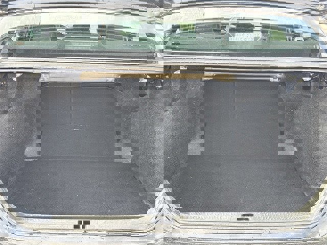 Used 2025 Toyota Camry SE image 33