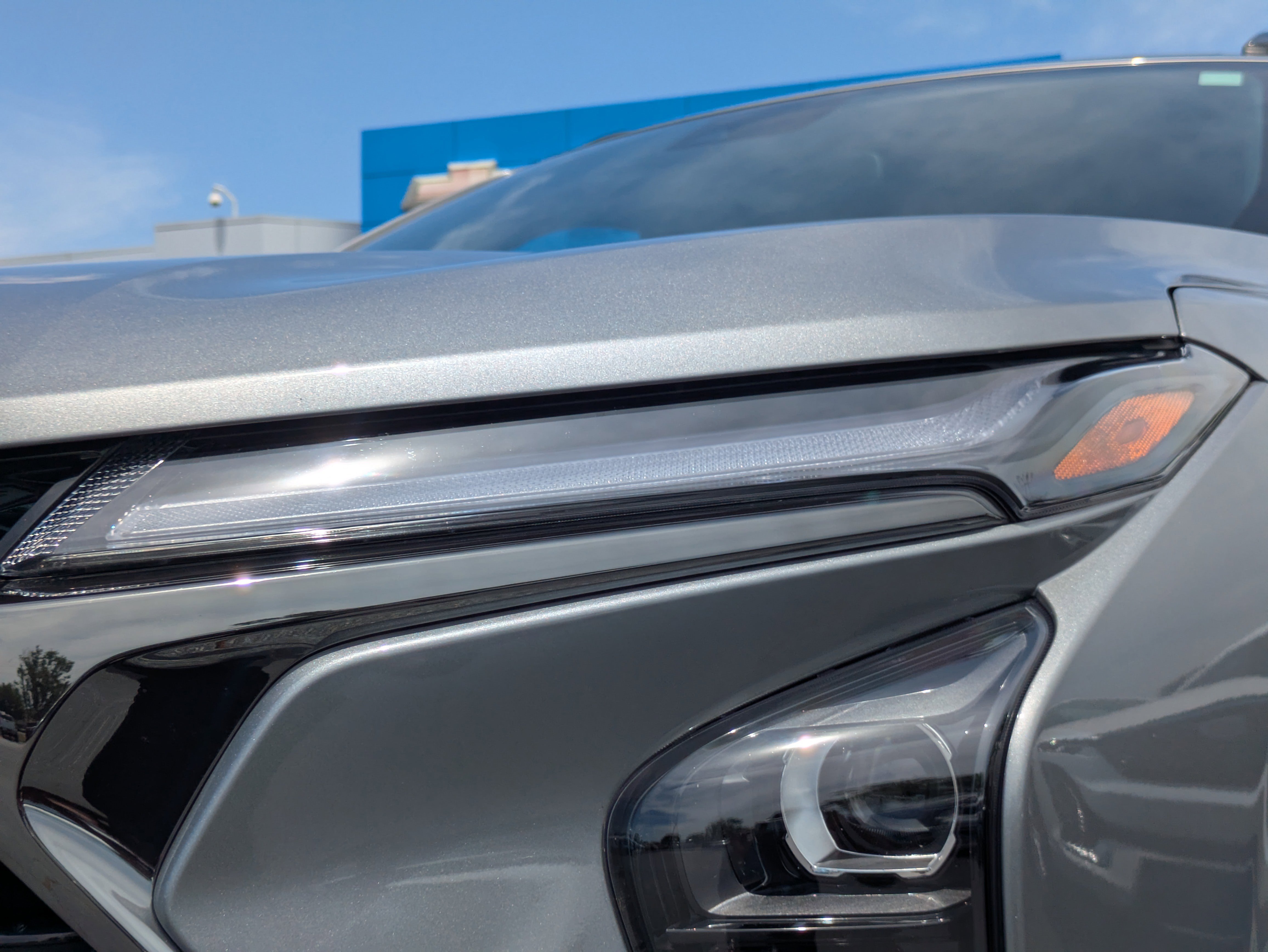 Used 2025 Chevrolet Trax RS w/ Driver Confidence Package FWD image 31