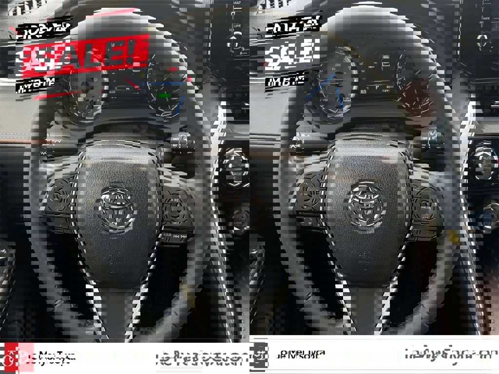 Used 2021 Toyota Venza XLE image 11