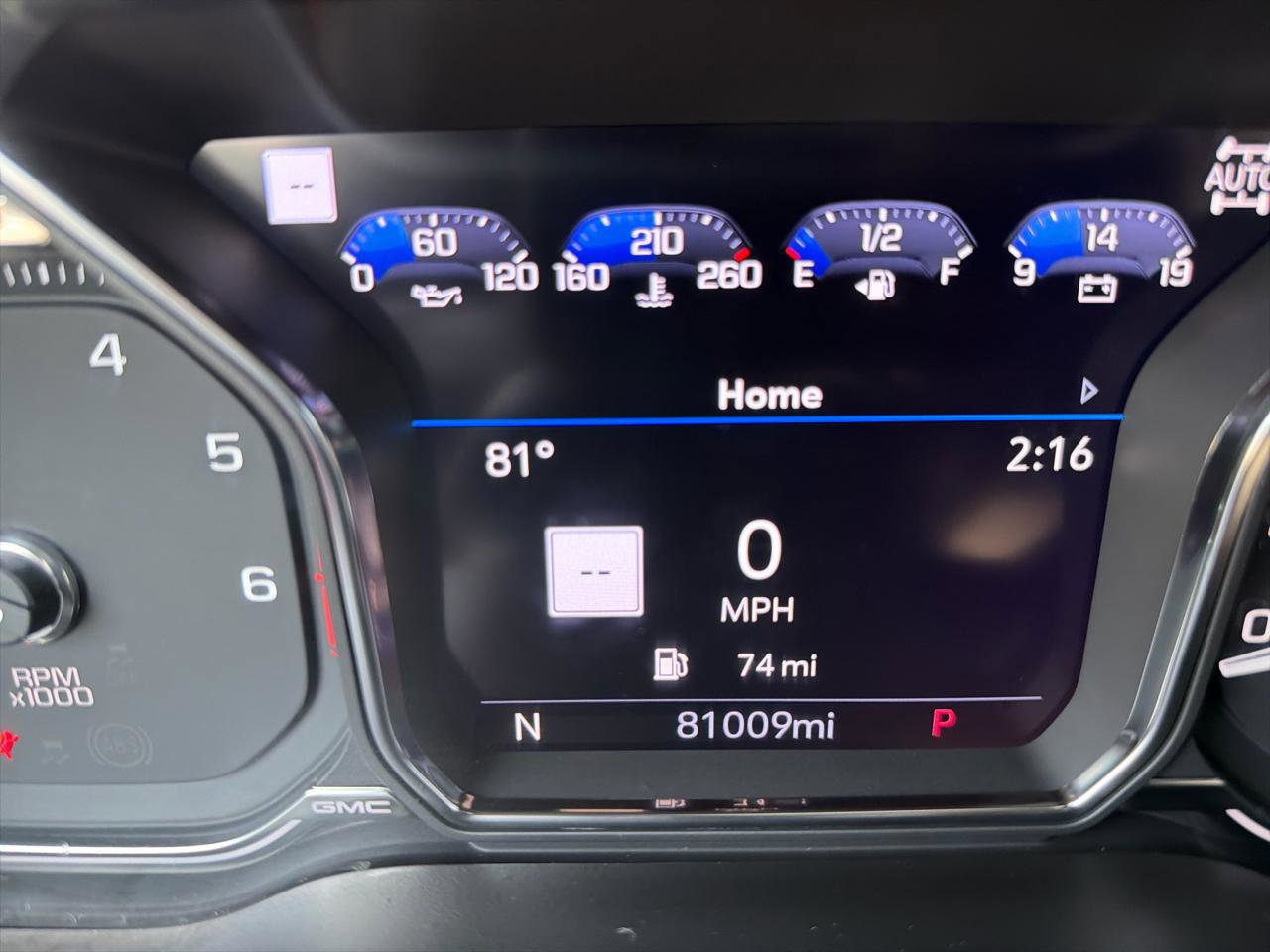 Used 2021 GMC Yukon XL Denali w/ Denali Premium Package image 33