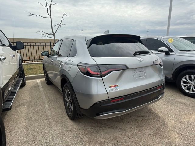 Used 2024 Honda HR-V EX-L image 2