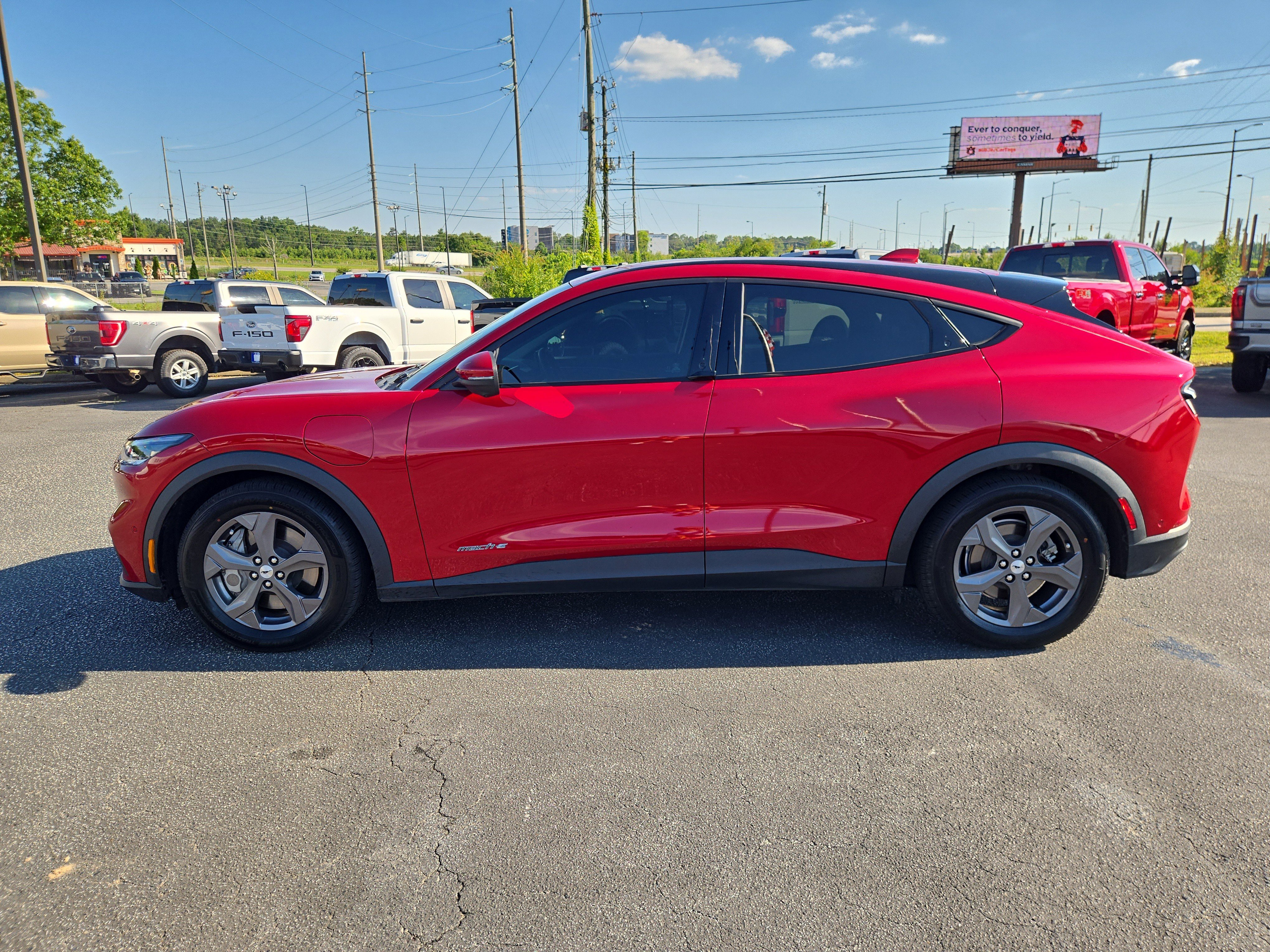 Used 2022 Ford Mustang Mach-E Select w/ Comfort/Technology Package RWD image 11