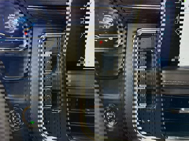 Used 2024 Chevrolet Suburban Z71 w/ Luxury Package image 18