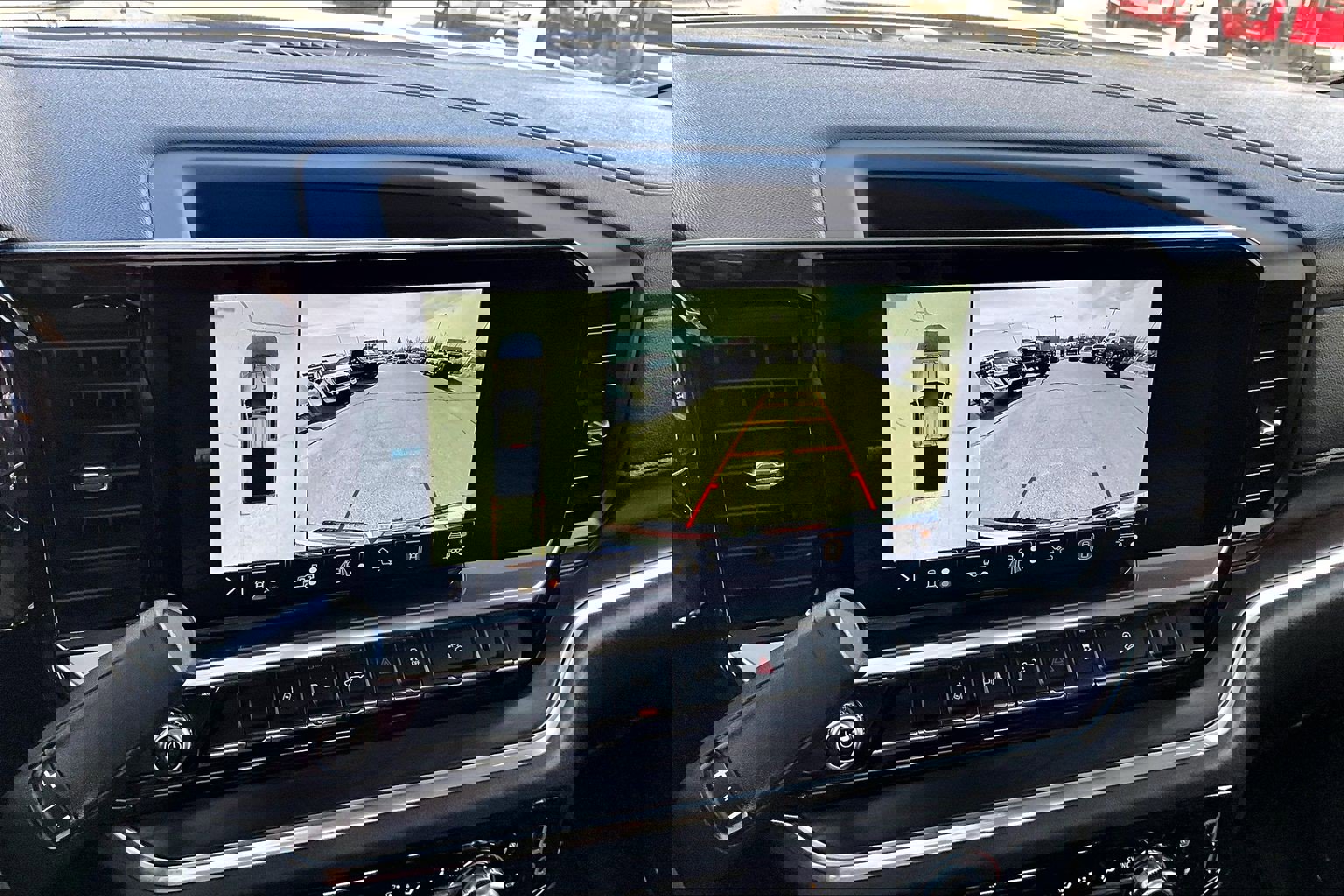 Used 2024 GMC Sierra 2500 SLT w/ SLT Premium Package image 15