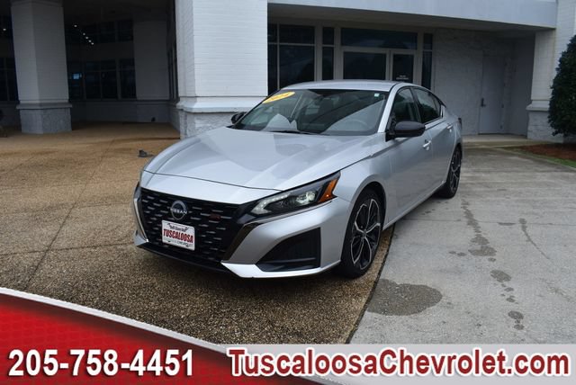Used 2024 Nissan Altima 2.5 SR FWD image 5