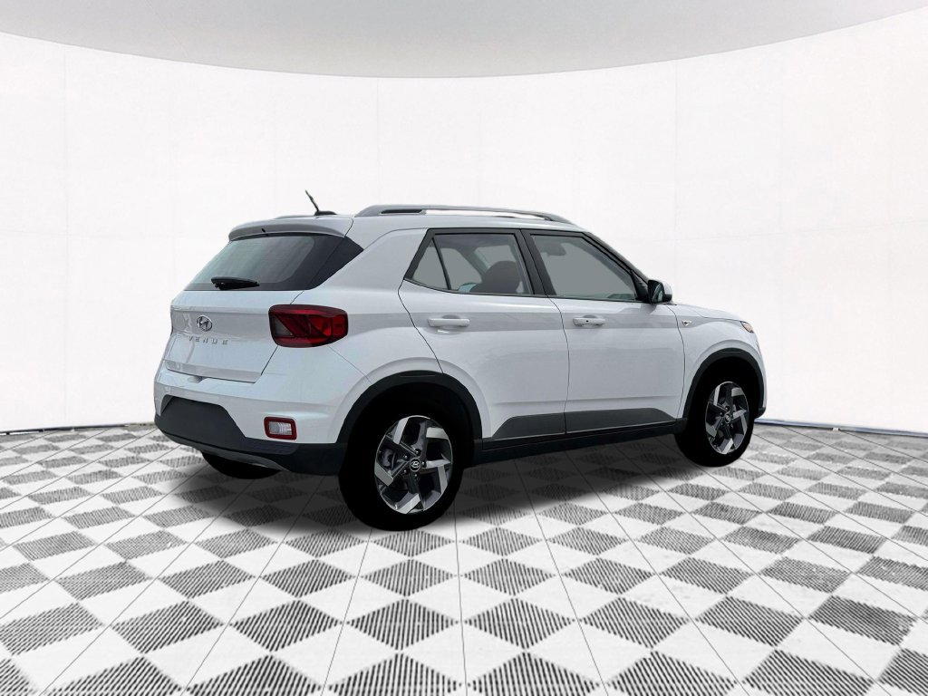 New 2026 Hyundai Venue SEL FWD image 13
