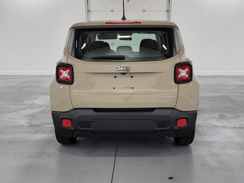 Used 2015 Jeep Renegade Sport w/ Power & Air Group FWD image 8