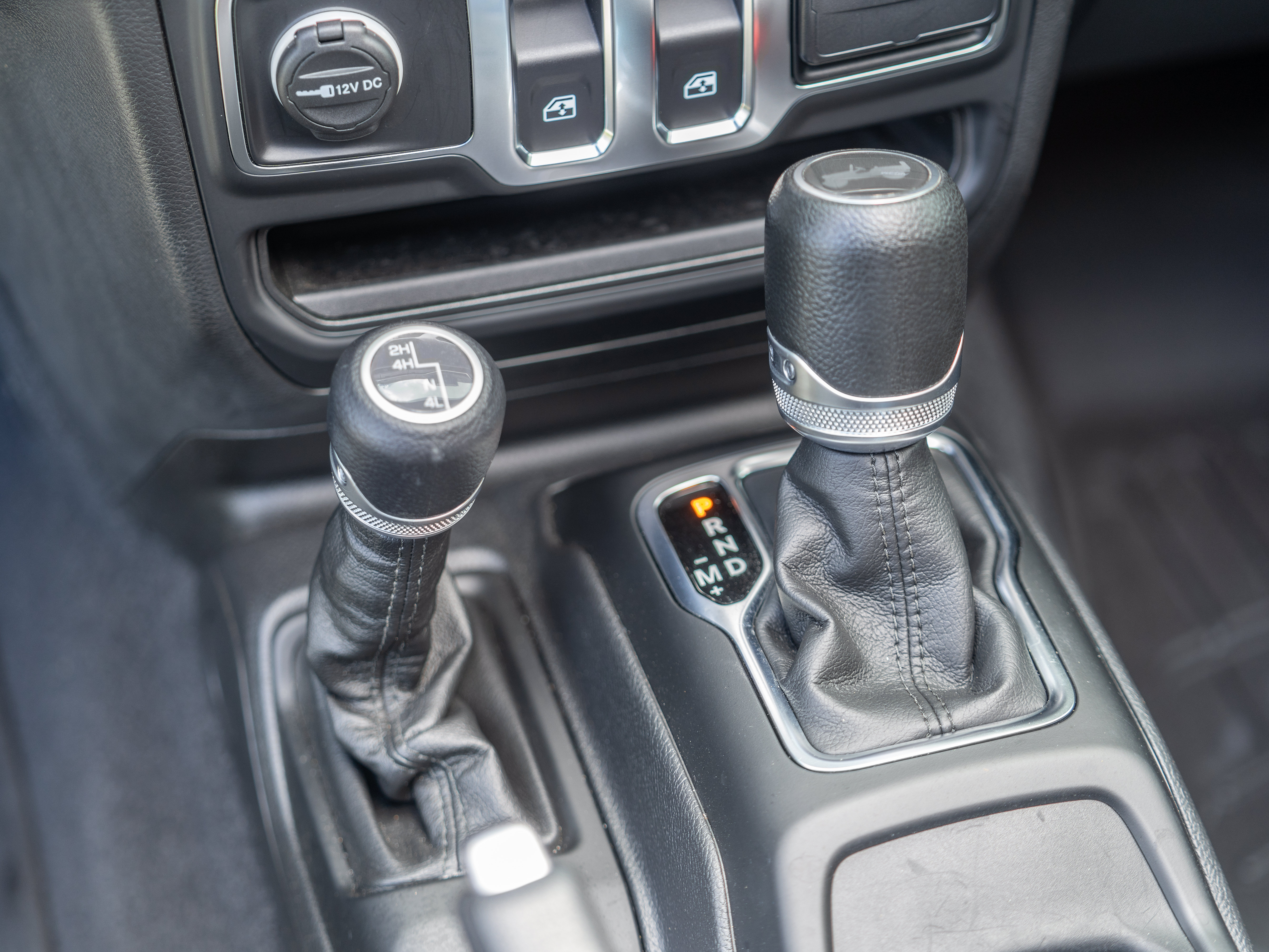 Used 2023 Jeep Wrangler Sport AWD/4WD image 31