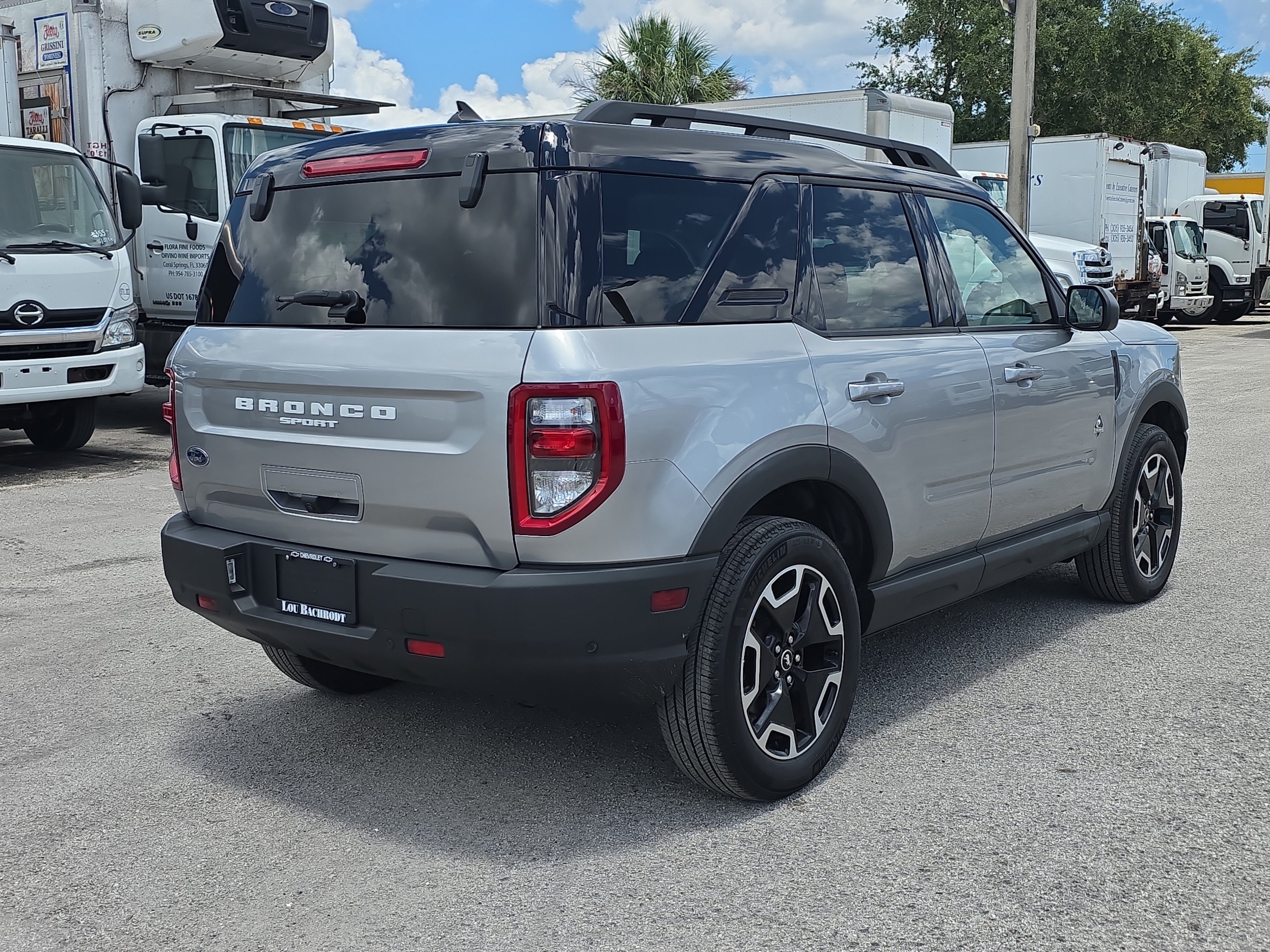 Used 2023 Ford Bronco Sport Outer Banks w/ Tech Package AWD/4WD image 7