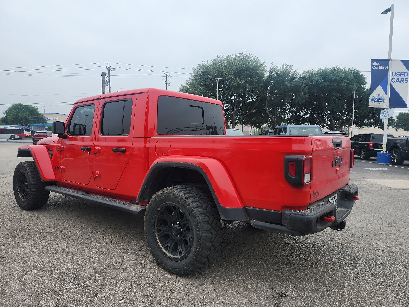 Used 2022 Jeep Gladiator Rubicon w/ Trailer Tow Package AWD/4WD image 4